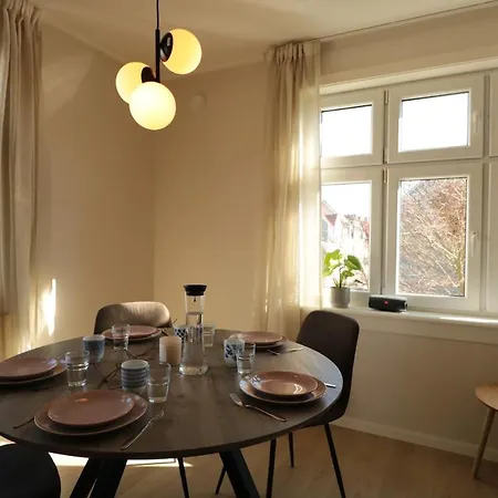 아파트 Newly Renovated *