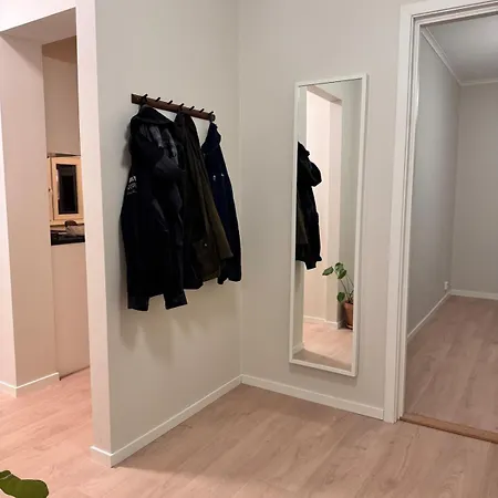 아파트 Newly Renovated 호이예순